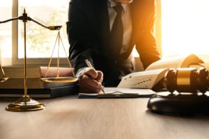 Navigating Employment Law: Essential Dos and Don'ts for Employers